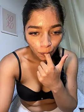 AgathaGeorgiou online show from 04-28-26, 10:37