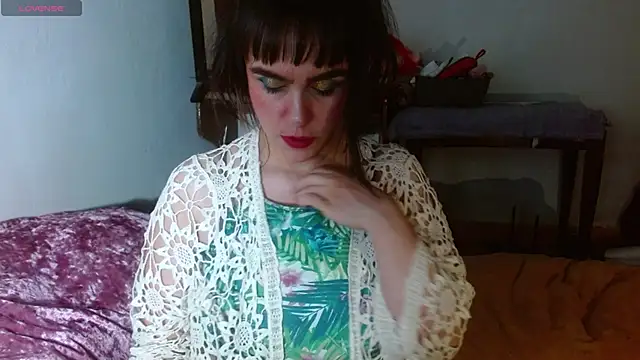 Snapshot of collette_beaufoy_ chatting on 12-04-25, 06:23 collette beaufoy online show from 12-04-25, 06:23