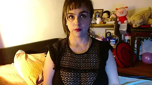 Snapshot of collette_beaufoy_ chatting on 02-17-26, 07:27 collette beaufoy online show from 02-17-26, 07:27