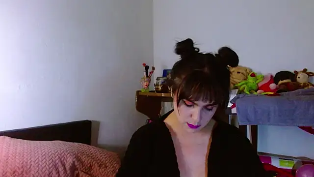 collette beaufoy  online show from 06-17-26, 07:11