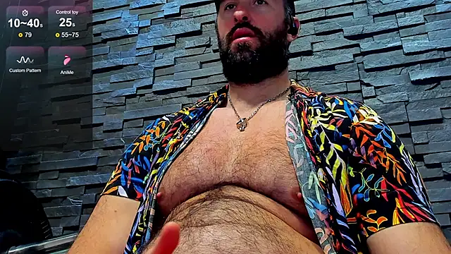 Snapshot of David_Big_Daddy chatting on 01-04-25, 04:01 David Big Daddy online show from 01-04-25, 04:01