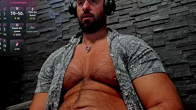 Snapshot of David_Big_Daddy chatting on 09-18-25, 06:32 David Big Daddy online show from 09-18-25, 06:32