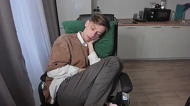 Snapshot of Rick_Reed chatting on 09-30-25, 04:28 Rick Reed online show from 09-30-25, 04:28