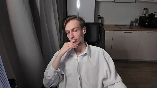 Snapshot of Rick_Reed chatting on 10-21-25, 09:04 Rick Reed online show from 10-21-25, 09:04