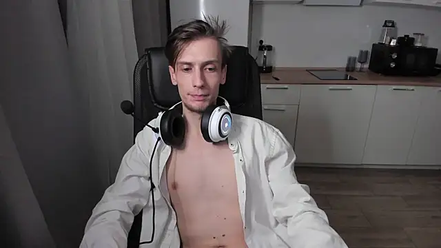 Snapshot of Rick_Reed chatting on 10-23-25, 12:21 Rick Reed online show from 10-23-25, 12:21