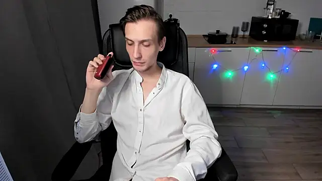 Snapshot of Rick_Reed chatting on 12-18-25, 10:38 Rick Reed online show from 12-18-25, 10:38