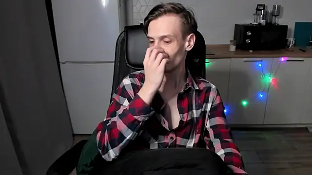 Snapshot of Rick_Reed chatting on 01-10-26, 12:01 Rick Reed online show from 01-10-26, 12:01