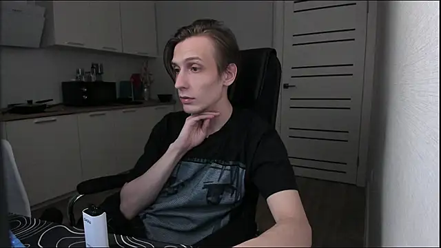 Rick Reed online show from 04-26-26, 02:09