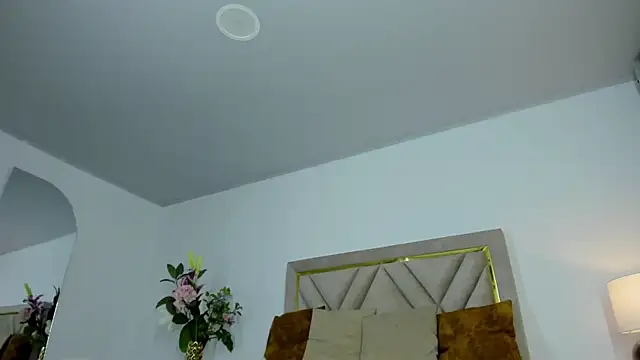 Violet queen20 online show from 06-11-26, 12:32