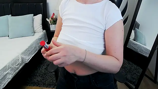 Snapshot of AmyPure_ chatting on 03-20-26, 05:23 AmyPure online show from 03-20-26, 05:23