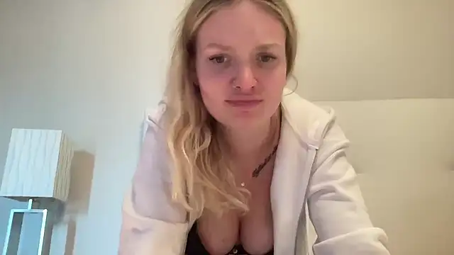 Snapshot of mariemelissah chatting on 12-21-24, 02:58 mariemelissah online show from 12-21-24, 02:58
