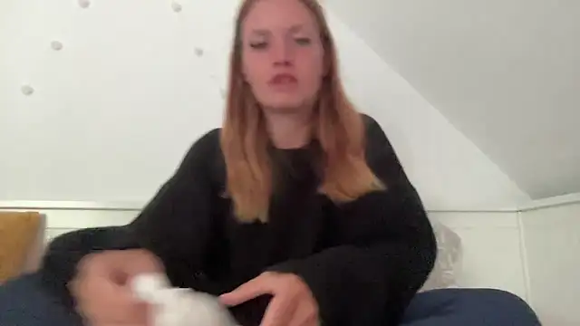Snapshot of mariemelissah chatting on 06-12-26, 01:21 mariemelissah online show from 06-12-26, 01:21