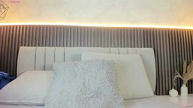 SHANONCLARK online show from 11-13-25, 07:13