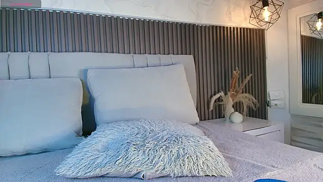 SHANONCLARK online show from 03-10-26, 07:08