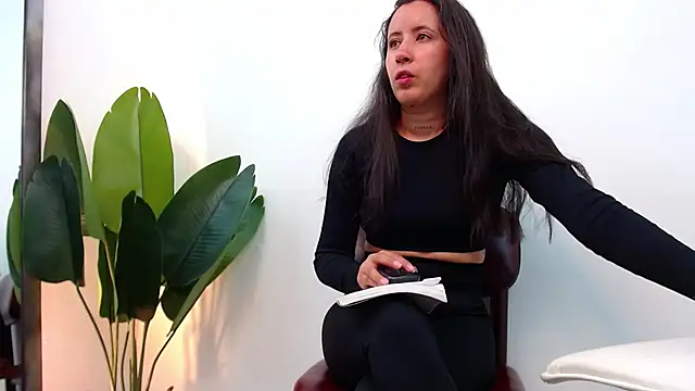 marthina thompsson online show from 01-02-25, 03:40