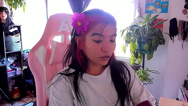 Snapshot of annie_walker6 chatting on 03-13-26, 07:53 annie walker6 online show from 03-13-26, 07:53