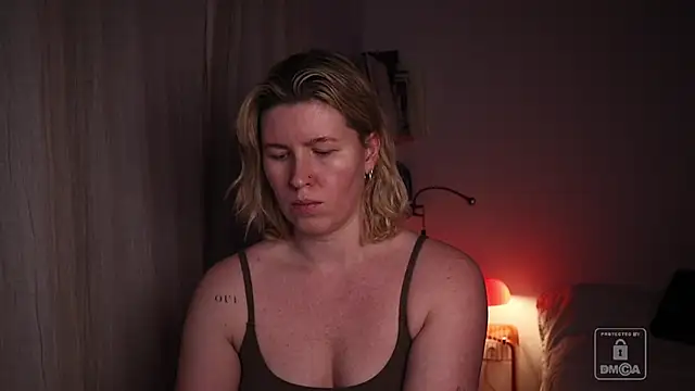 Snapshot of moonamii chatting on 01-31-26, 09:13 moonamii online show from 01-31-26, 09:13