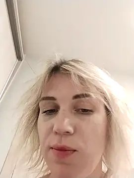 Snapshot of Linda_Gregory chatting on 10-13-25, 02:00 Linda Gregory online show from 10-13-25, 02:00