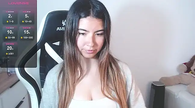 Snapshot of alice_middlee chatting on 01-28-25, 10:34 alice middlee online show from 01-28-25, 10:34