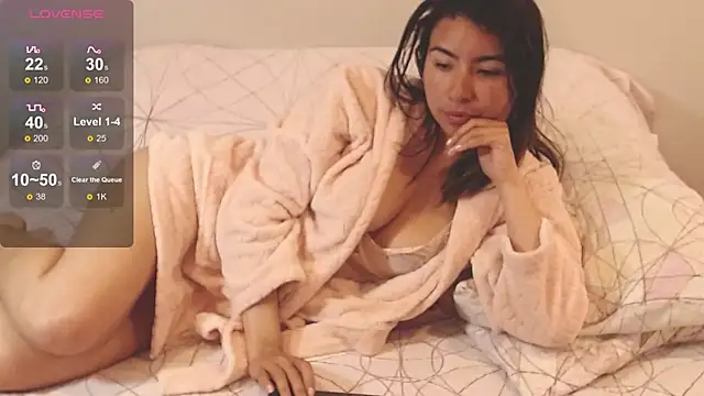 Snapshot of alice_middlee chatting on 09-23-25, 03:37 alice middlee online show from 09-23-25, 03:37