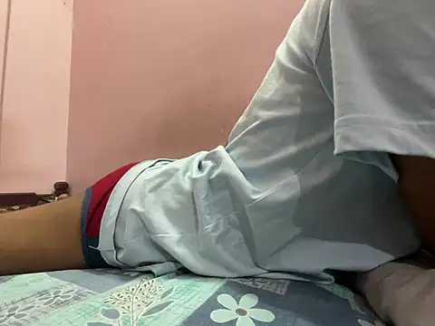 Snapshot of CALVINXXX chatting on 12-19-24, 08:55 CALVINXXX online show from 12-19-24, 08:55