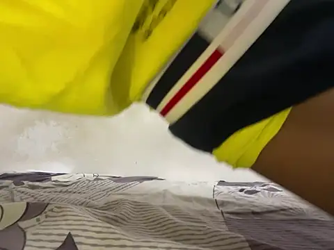 Snapshot of CALVINXXX chatting on 10-16-25, 07:37 CALVINXXX online show from 10-16-25, 07:37