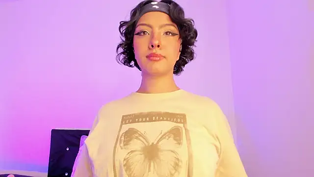 Snapshot of AnnaFoox1 chatting on 02-06-26, 08:34 AnnaFoox1 online show from 02-06-26, 08:34