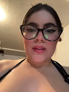 Valenhillxh online show from 07-16-26, 05:57