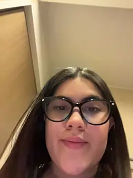 Valenhillxh online show from 07-24-26, 03:59
