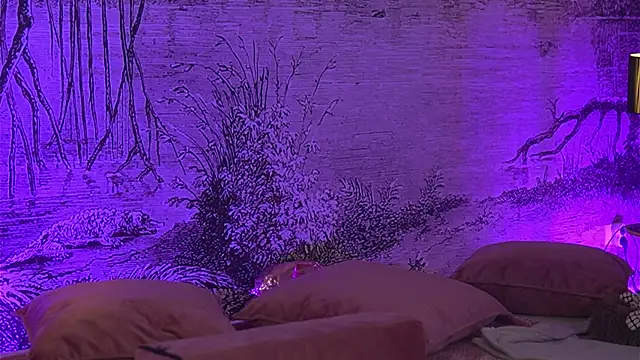 YamiraKim online show from 04-23-26, 06:10