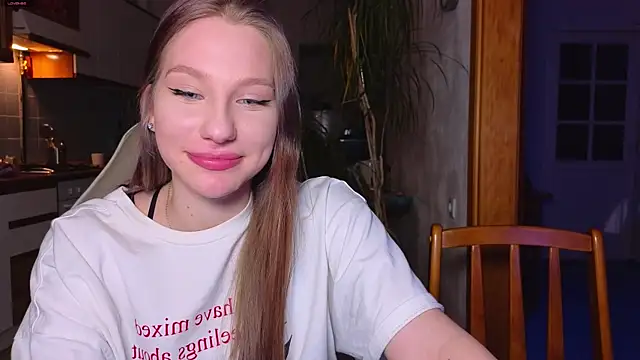 Snapshot of MiaKeler chatting on 01-24-25, 01:24 MiaKeler online show from 01-24-25, 01:24