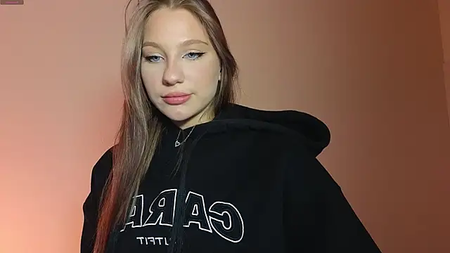 Snapshot of MiaKeler chatting on 01-31-25, 07:29 MiaKeler online show from 01-31-25, 07:29