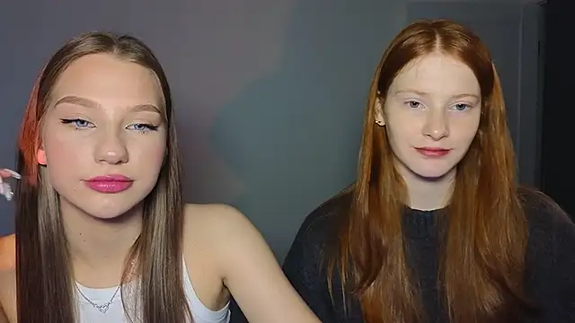 Snapshot of MiaKeler chatting on 02-06-25, 06:24 MiaKeler online show from 02-06-25, 06:24