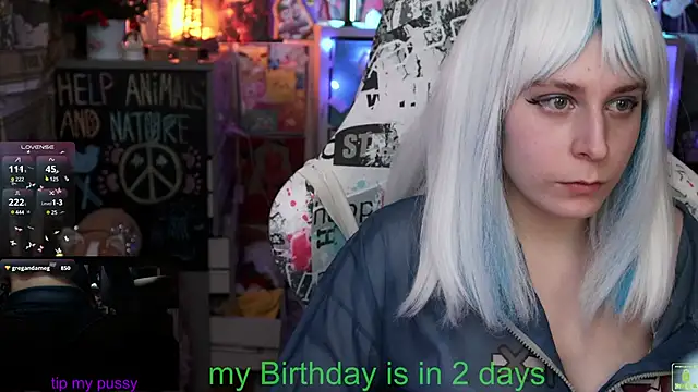 ShiroiFubuki online show from 02-18-25, 08:25