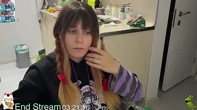 Snapshot of ShiroiFubuki chatting on 04-15-26, 05:09 ShiroiFubuki online show from 04-15-26, 05:09
