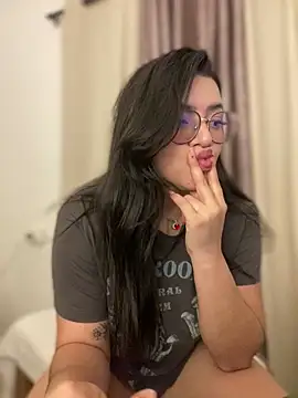 Lia flowers online show from 02-20-25, 10:59