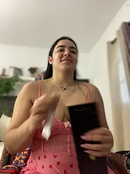 Lia flowers online show from 02-22-25, 11:03