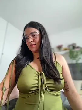 Lia flowers online show from 02-23-25, 08:33