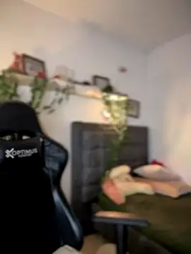 Lia flowers online show from 09-14-25, 12:54