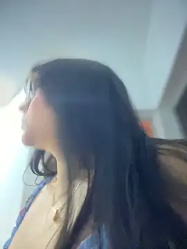 Lia flowers online show from 09-30-25, 12:26