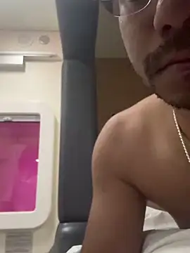 Snapshot of insanefreak69 chatting on 12-03-24, 05:20 insanefreak69 online show from 12-03-24, 05:20