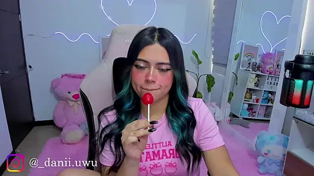 CuteDani  online show from 03-02-26, 02:24