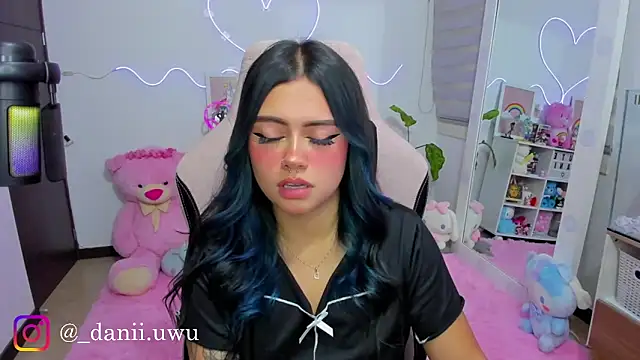 CuteDani  online show from 03-12-26, 03:56