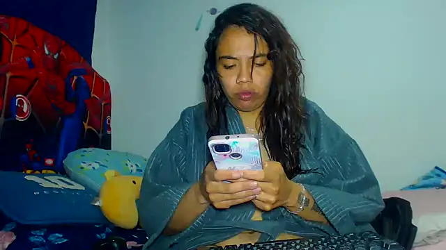 AmaraRoberts420 online show from 12-20-24, 11:05