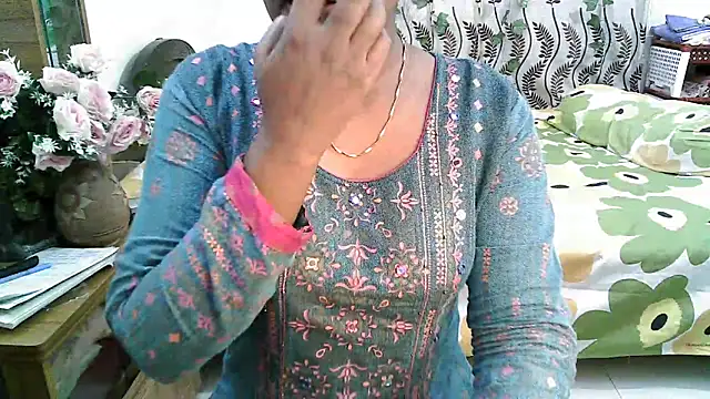 esita 1212 online show from 02-23-25, 01:53