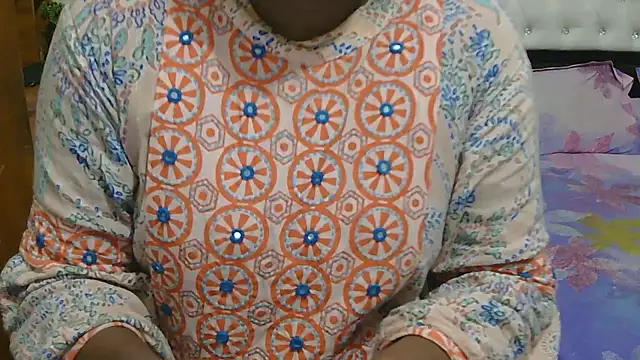 Snapshot of esita_1212 chatting on 01-15-26, 02:38 esita 1212 online show from 01-15-26, 02:38