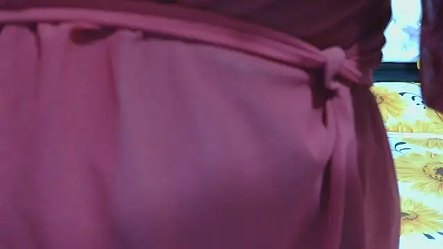 Snapshot of esita_1212 chatting on 02-10-26, 03:21 esita 1212 online show from 02-10-26, 03:21