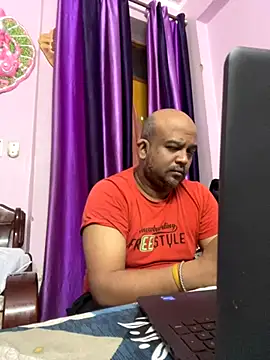 Snapshot of Dick_6inches chatting on 10-06-25, 01:25 Dick 6inches online show from 10-06-25, 01:25