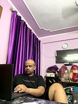 Snapshot of Dick_6inches chatting on 10-15-25, 03:01 Dick 6inches online show from 10-15-25, 03:01