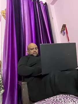 Dick 6inches online show from 02-13-26, 05:14